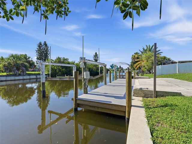 181 DUXBURY AVENUE, Port Charlotte, FL 33952