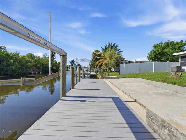 181 DUXBURY AVENUE, Port Charlotte, FL 33952