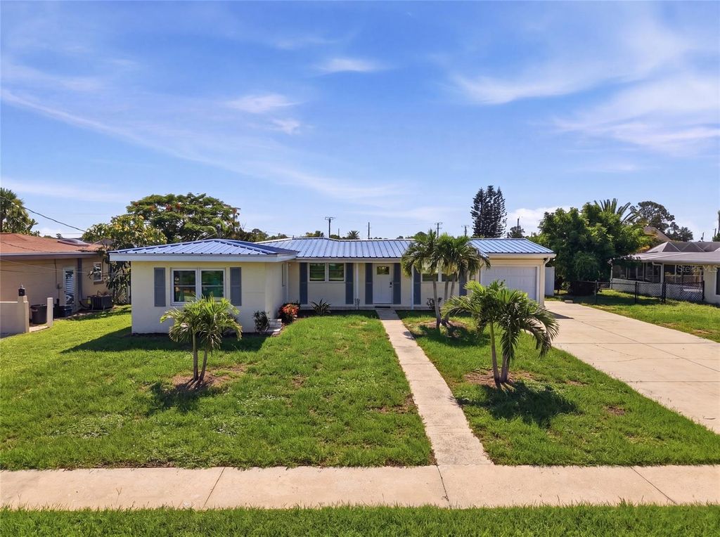 181 DUXBURY AVENUE, Port Charlotte, FL 33952