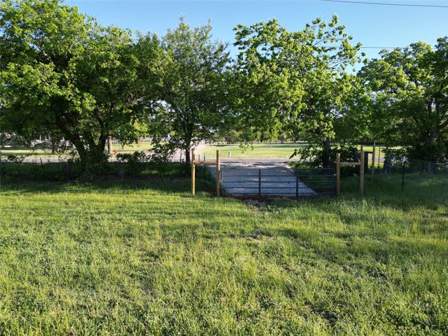 1640 E Jeter Road, Bartonville, TX 76226