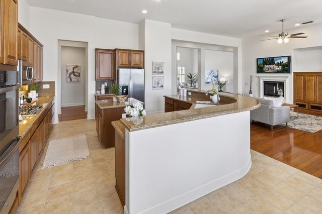 2173 Sutter View Ln, Lincoln, CA 95648