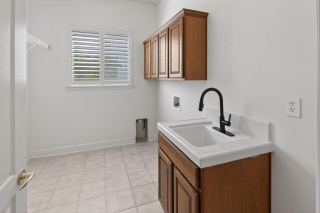 2173 Sutter View Ln, Lincoln, CA 95648