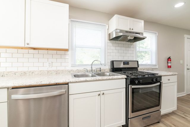 515 Wallace Avenue, Kalamazoo City, MI 49048