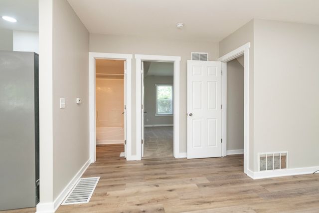515 Wallace Avenue, Kalamazoo City, MI 49048