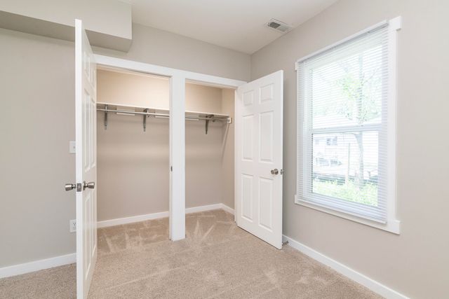 515 Wallace Avenue, Kalamazoo City, MI 49048