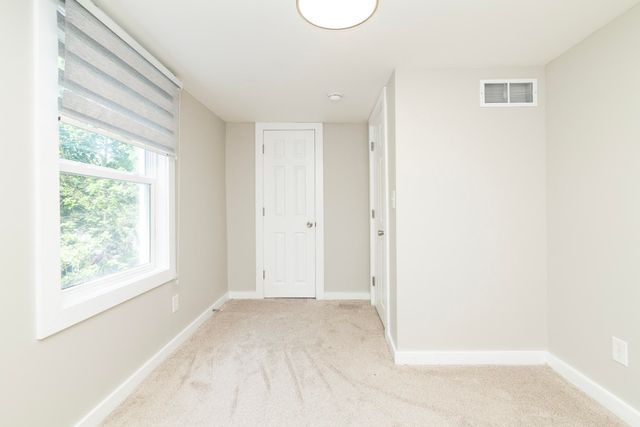 515 Wallace Avenue, Kalamazoo City, MI 49048