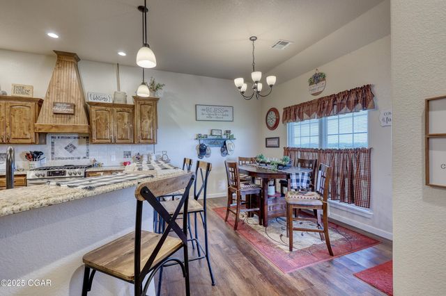 1720 E Fir Road, Carthage, MO 64836