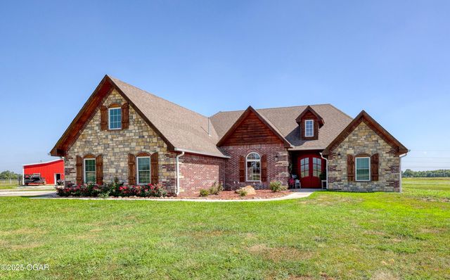 1720 E Fir Road, Carthage, MO 64836