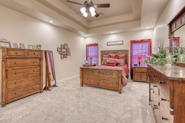 1720 E Fir Road, Carthage, MO 64836