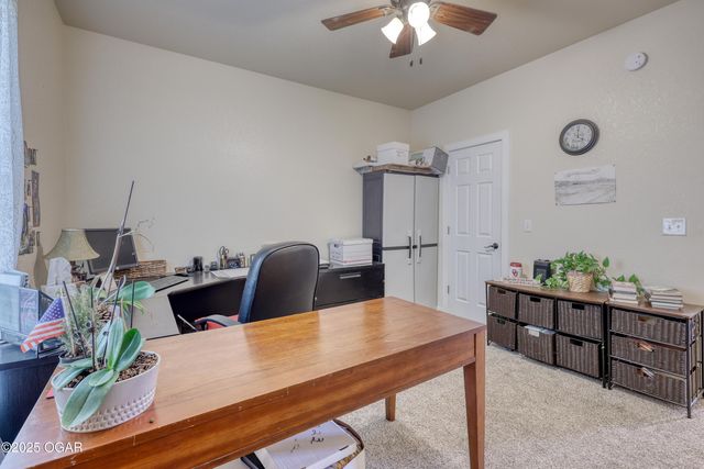 1720 E Fir Road, Carthage, MO 64836