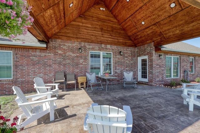 1720 E Fir Road, Carthage, MO 64836