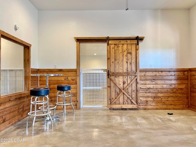 1720 E Fir Road, Carthage, MO 64836