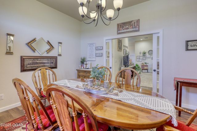 1720 E Fir Road, Carthage, MO 64836