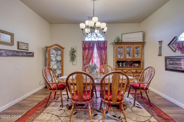 1720 E Fir Road, Carthage, MO 64836