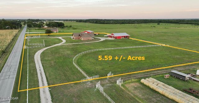 1720 E Fir Road, Carthage, MO 64836