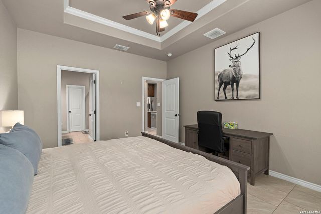 986 PARADISE DR, Canyon Lake, TX 78133