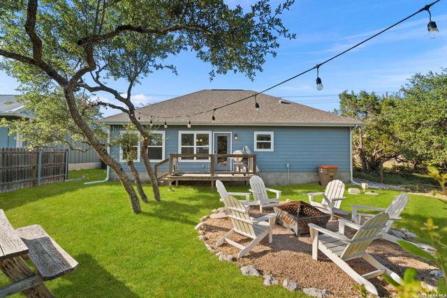 986 PARADISE DR, Canyon Lake, TX 78133