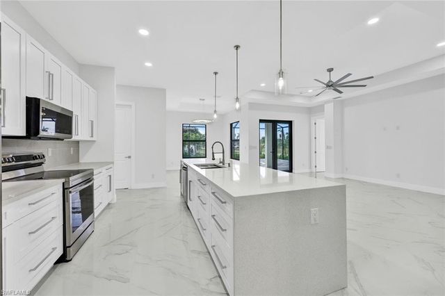 3524 15th TER, Cape Coral, FL 33993