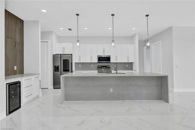 3524 15th TER, Cape Coral, FL 33993