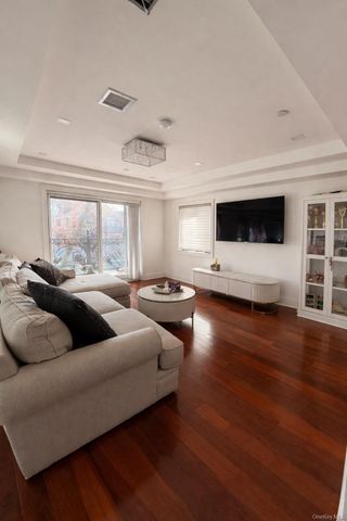 147-25 18th Avenue, Whitestone, NY 11357