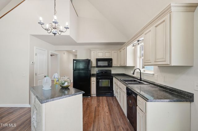 186 Raspberry Ridge Road, Johnson City, TN 37601