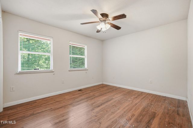 186 Raspberry Ridge Road, Johnson City, TN 37601