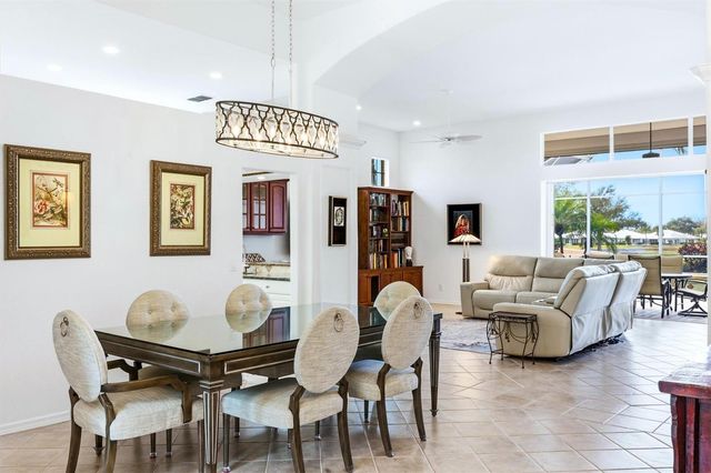 304 BERMUDA COURT 14, Venice, FL 34293