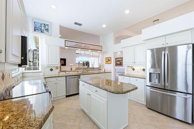 304 BERMUDA COURT 14, Venice, FL 34293