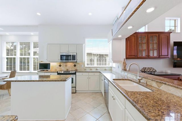 304 BERMUDA COURT 14, Venice, FL 34293