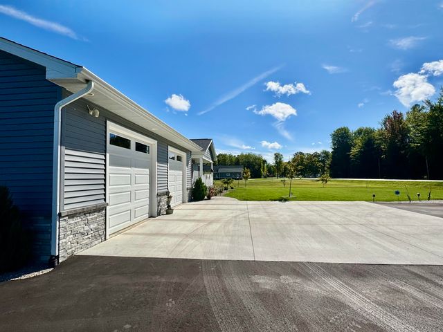 233 Red Oak Street, Beaverton, MI 48612