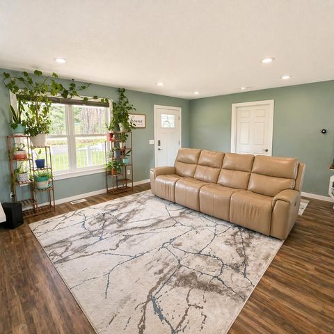 233 Red Oak Street, Beaverton, MI 48612