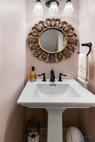 1614 Garner Ln., Longview, TX 75605