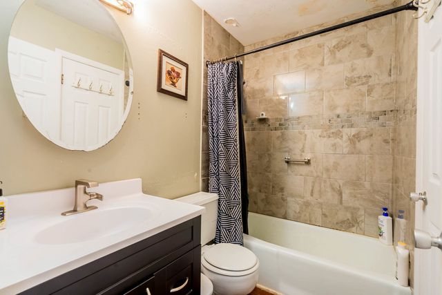 175 Aberdeen Court, Geneva, IL 60134