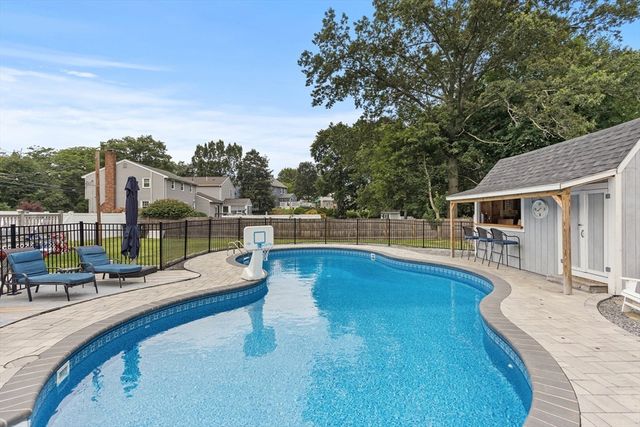 178 Woburn St, Wilmington, MA 01887