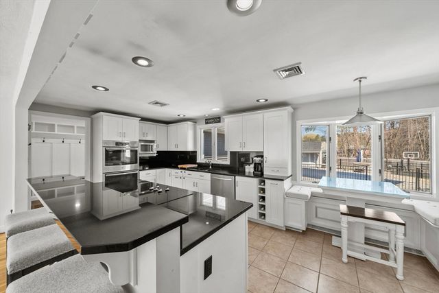 178 Woburn St, Wilmington, MA 01887