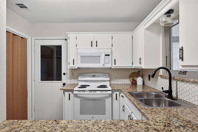 1905 Jasmine Street, Denton, TX 76205