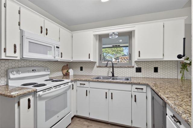 1905 Jasmine Street, Denton, TX 76205