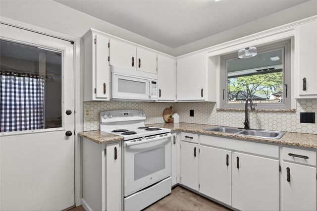 1905 Jasmine Street, Denton, TX 76205