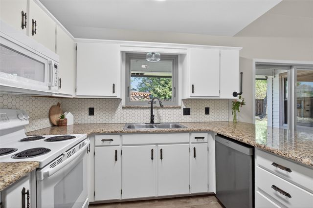 1905 Jasmine Street, Denton, TX 76205