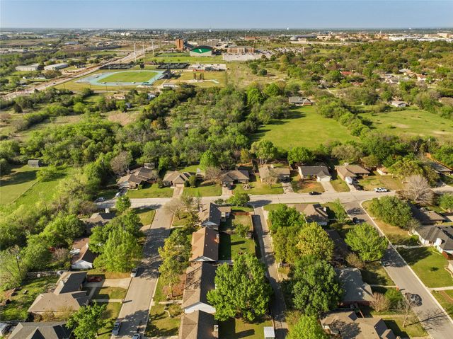 1905 Jasmine Street, Denton, TX 76205