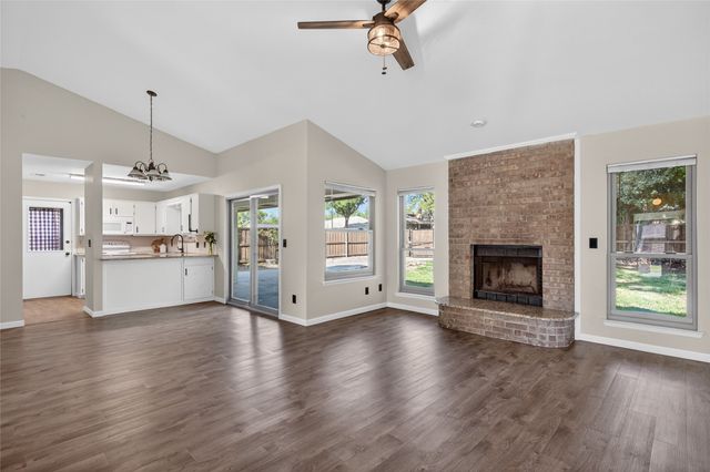 1905 Jasmine Street, Denton, TX 76205