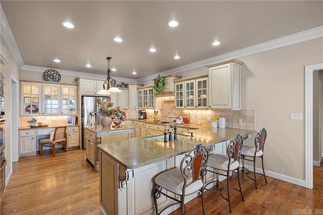 788 Cliff Road, Russellville, AR 72802