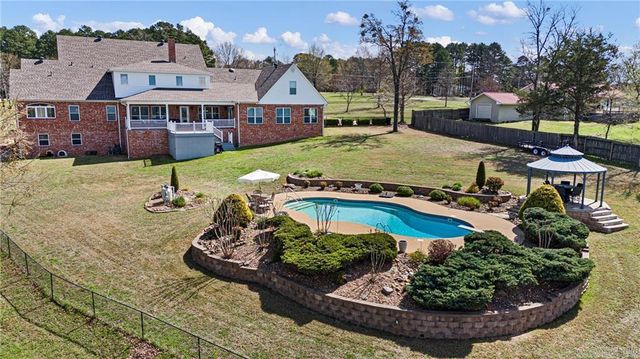 788 Cliff Road, Russellville, AR 72802