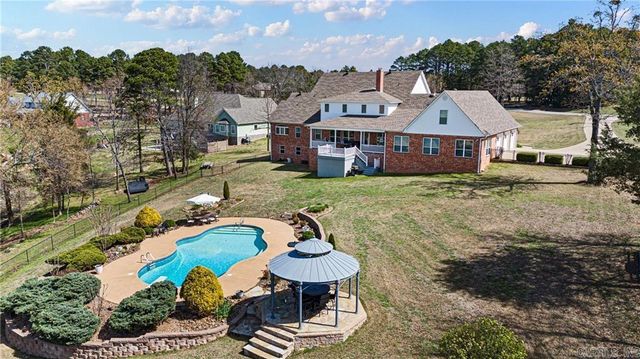 788 Cliff Road, Russellville, AR 72802