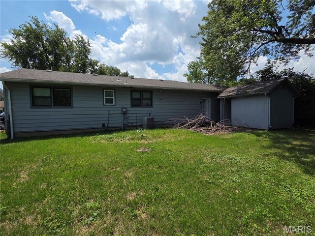 3019 Oriental Drive, Florissant, MO 63031