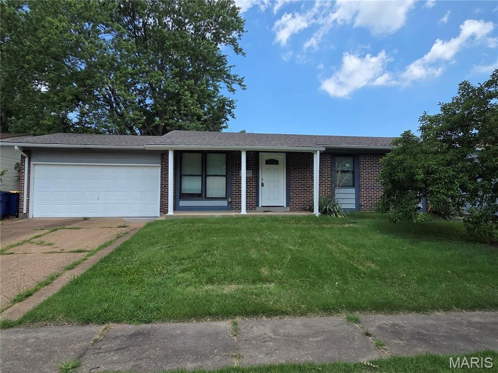 3019 Oriental Drive, Florissant, MO 63031