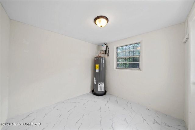 866 Vance Circle NE, Palm Bay, FL 32905