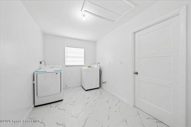 866 Vance Circle NE, Palm Bay, FL 32905