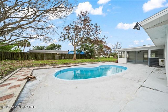 866 Vance Circle NE, Palm Bay, FL 32905