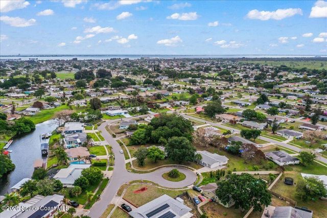 866 Vance Circle NE, Palm Bay, FL 32905